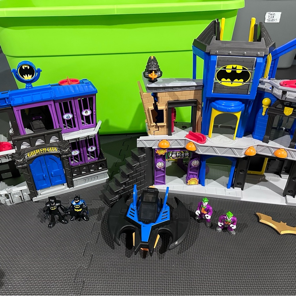 Batman Playset with Figures
